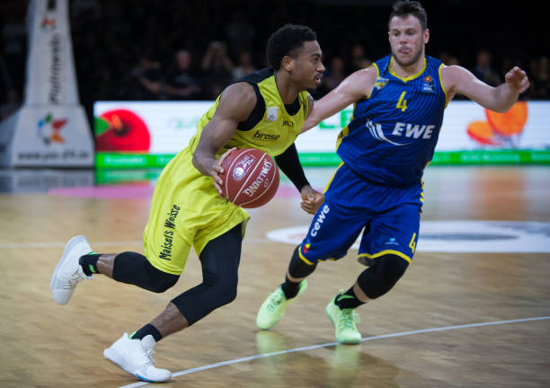 供了展示自 供了展示自