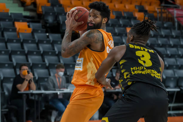 却传来一则 却传来一则