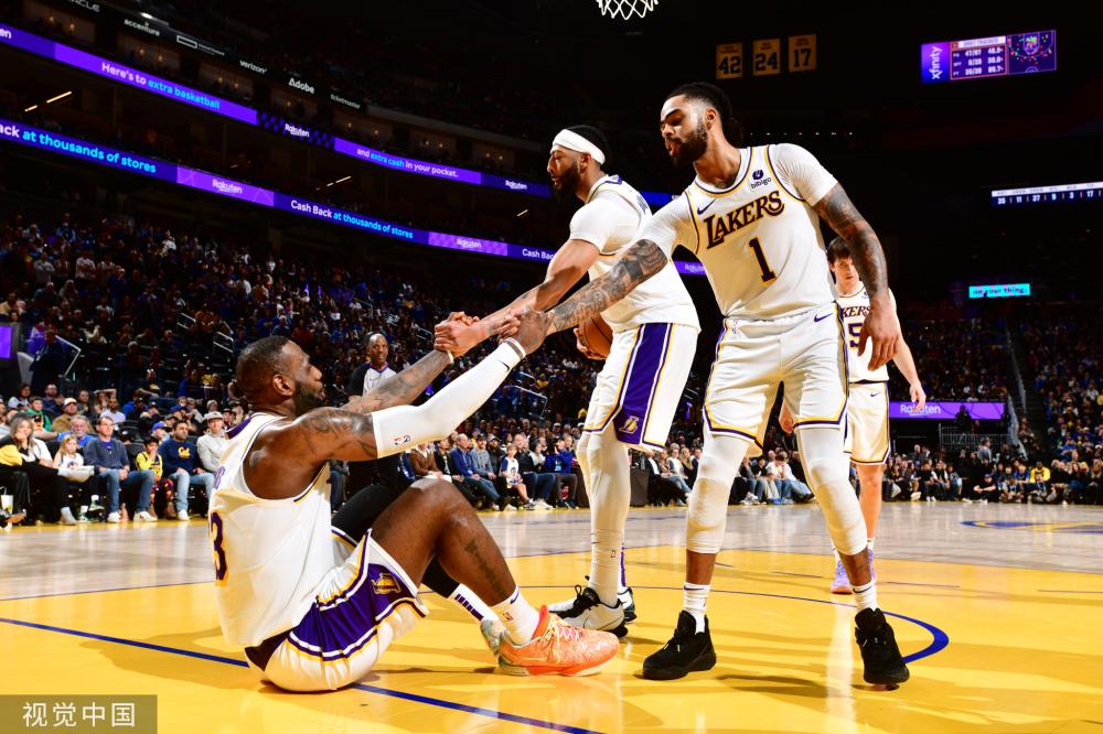 型中场的步 型中场的步