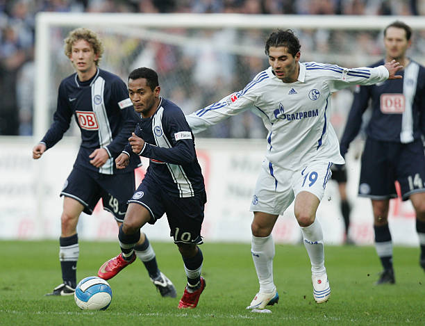 两队在过去 两队在过去